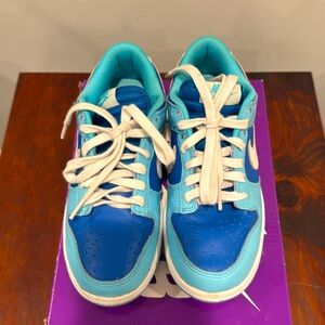 Nike dunk low retro QS Argon size 4 1/2 wore 2 times